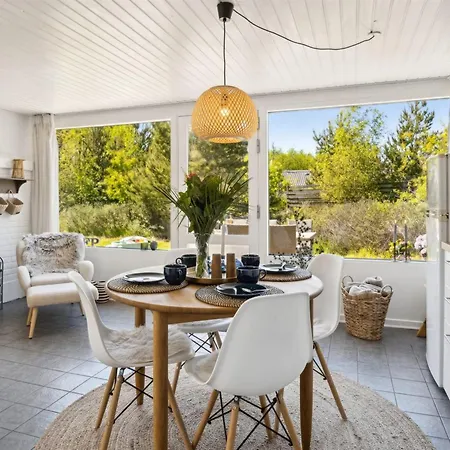 Semesterbostad Inga - 1-3km From The Sea By Interhome
